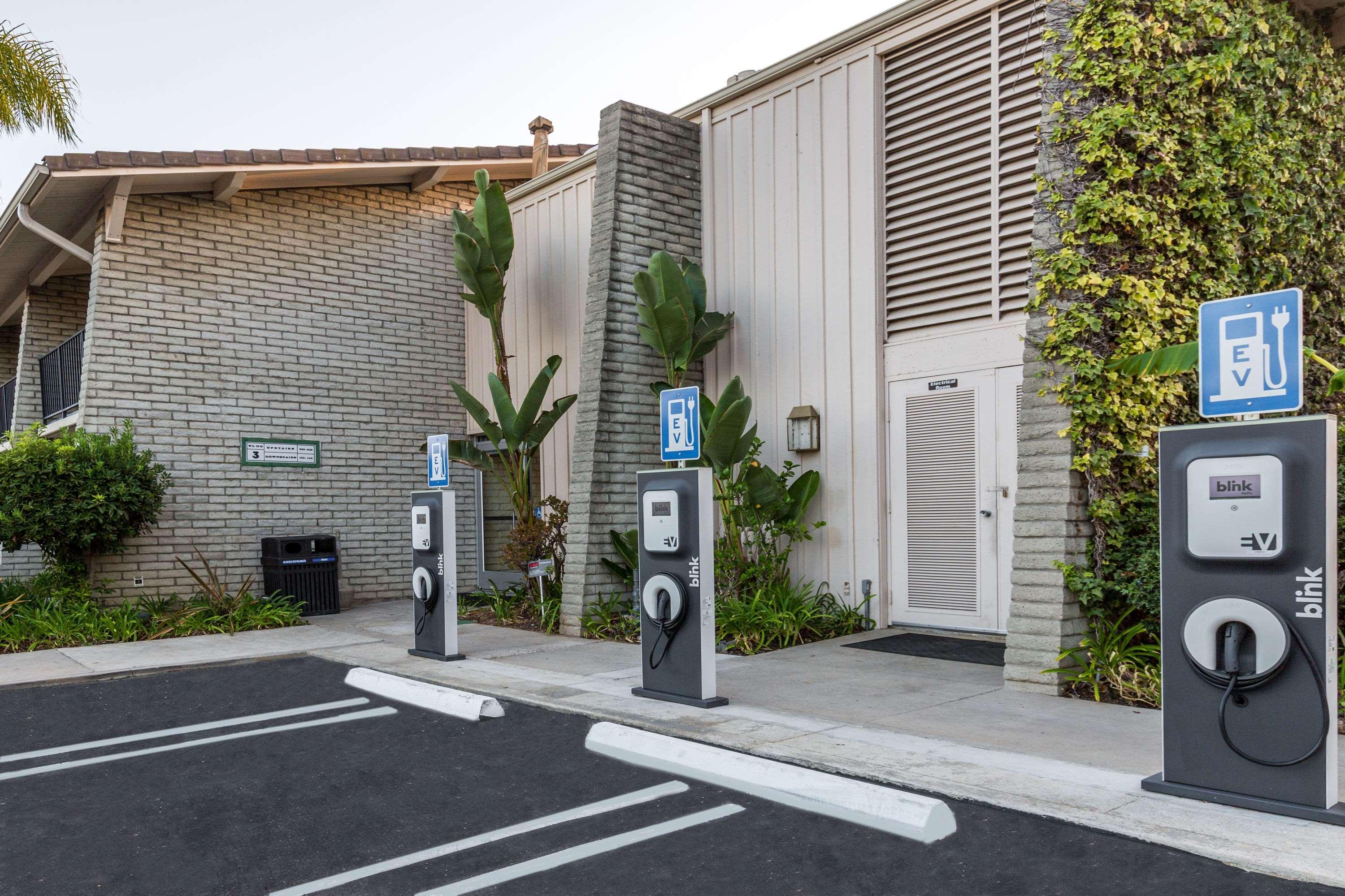 Ramada By Wyndham Santa Barbara Hotel Goleta