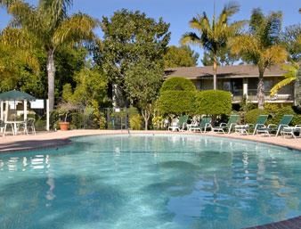 Hotel Ramada By Wyndham Santa Barbara