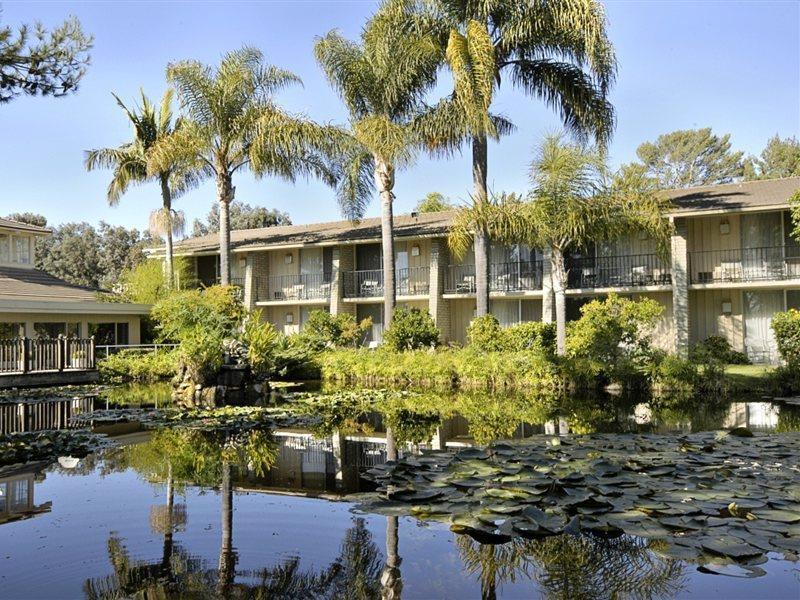 Hotel Ramada By Wyndham Santa Barbara