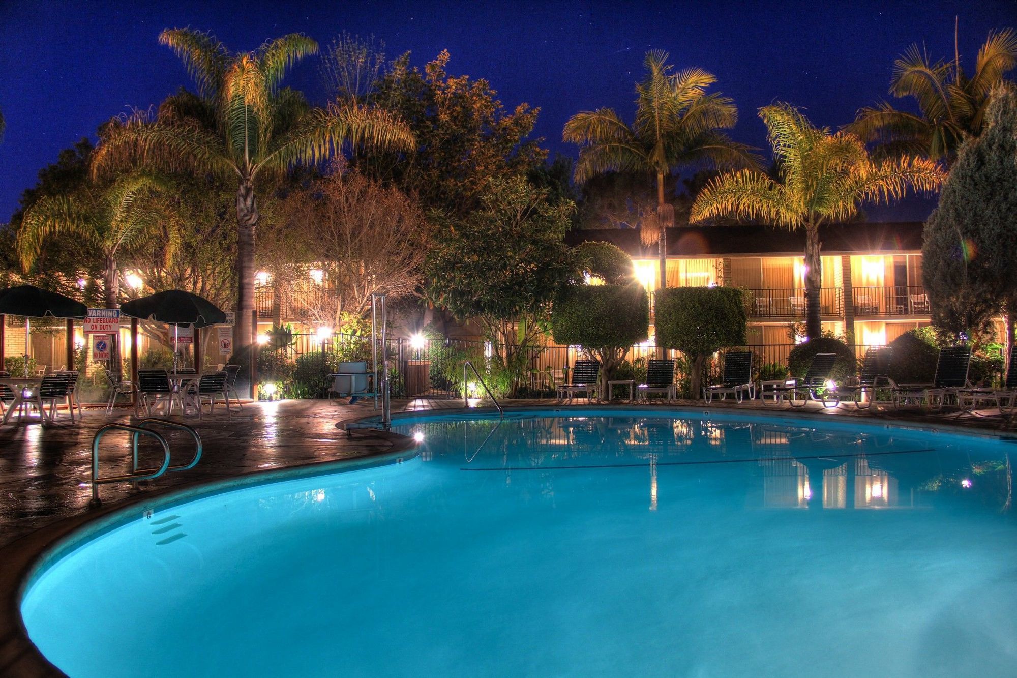 Hotel Ramada By Wyndham Santa Barbara Goleta