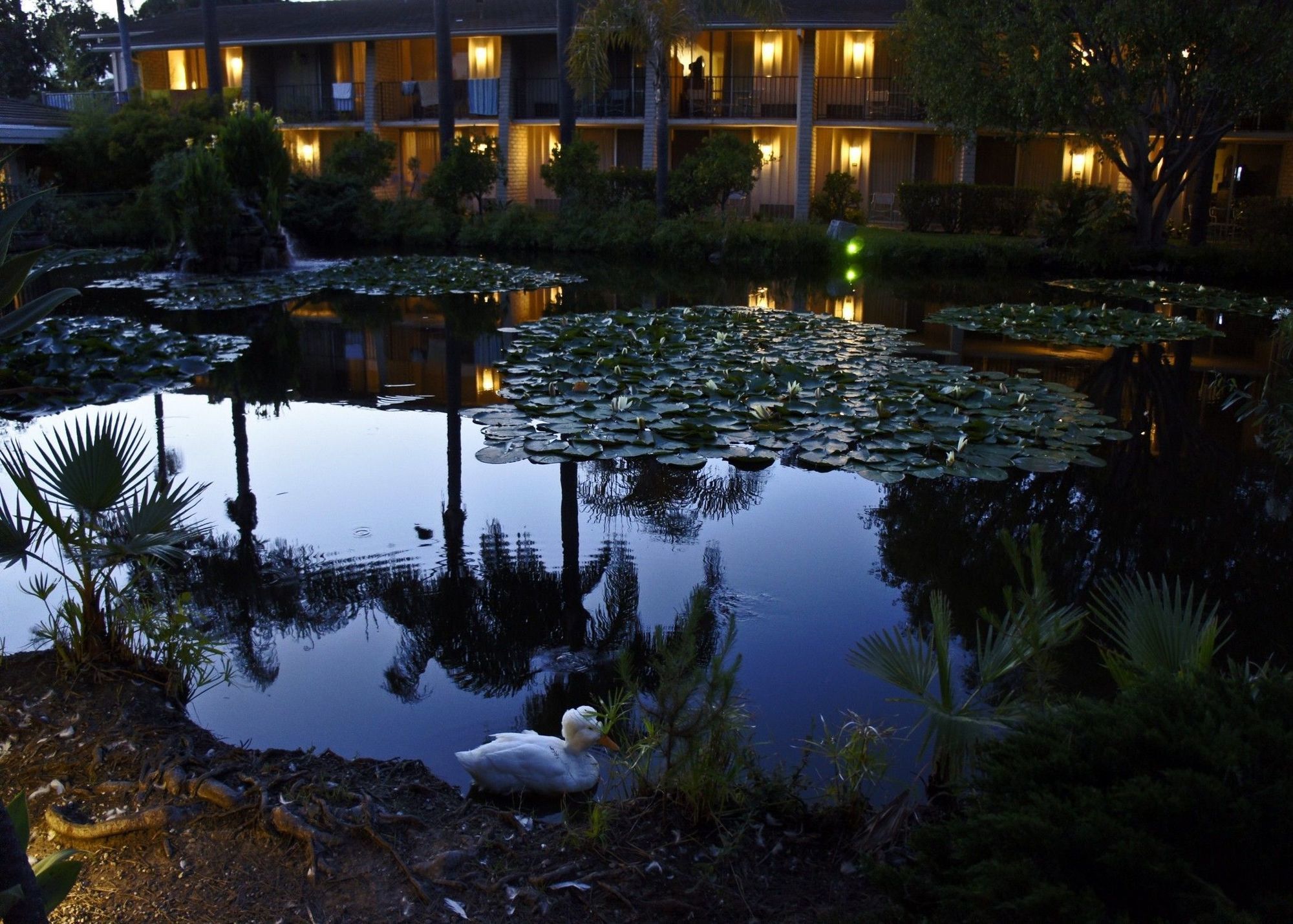 Ramada By Wyndham Santa Barbara