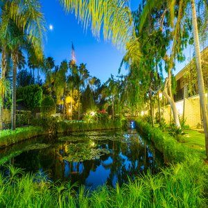 Ramada By Wyndham Santa Barbara Hotel 3*