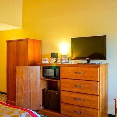 Ramada By Wyndham Santa Barbara Goleta