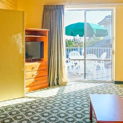 Ramada By Wyndham Santa Barbara 3* Goleta
