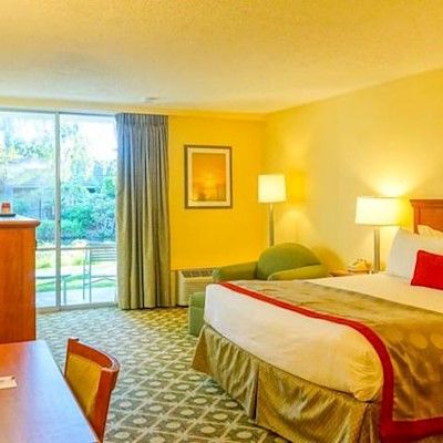 Ramada By Wyndham Santa Barbara 3* Goleta